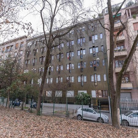 The Best Rent - Gorgeous One-Bedroom Apartment In Ticinese Милан Экстерьер фото