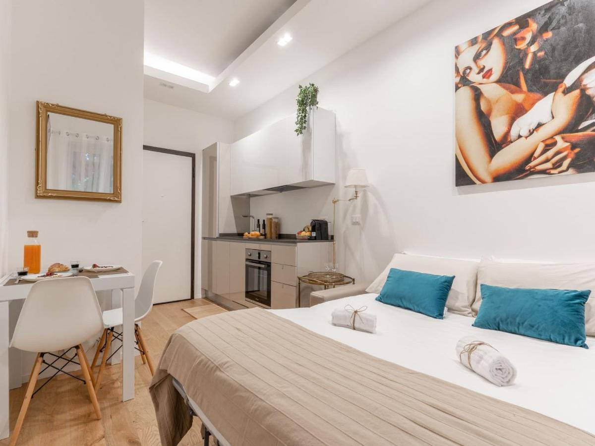 The Best Rent - Gorgeous One-Bedroom Apartment In Ticinese Милан Экстерьер фото